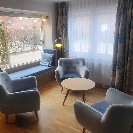 Gaestehaus Am Bahnhof Apartment *