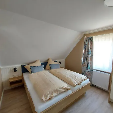 Gaestehaus Am Bahnhof *