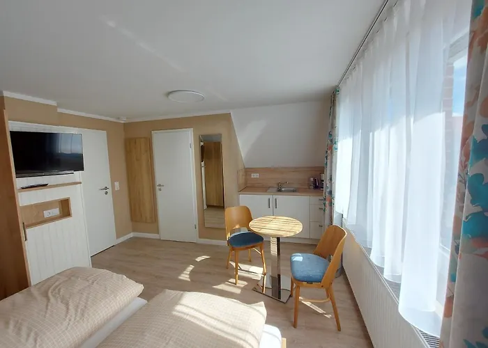 Gaestehaus Am Bahnhof Apartment