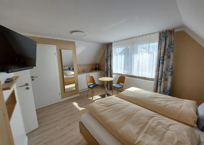 Apartment Gaestehaus Am Bahnhof Norddeich (Norden)
